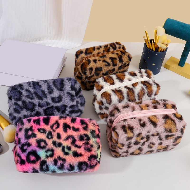 Bolsa de cosméticos de felpa s - Skincare D'Alba reseña y precio